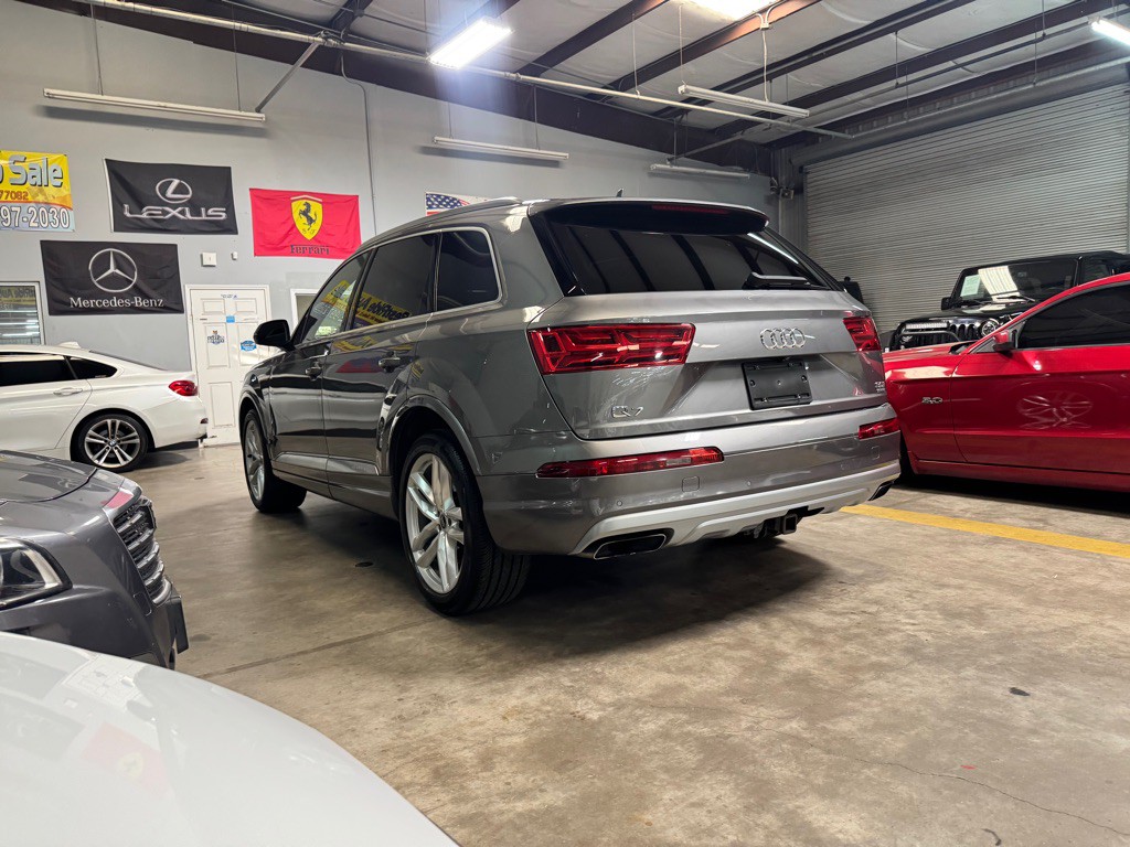 2018 Audi Q7 Image 6