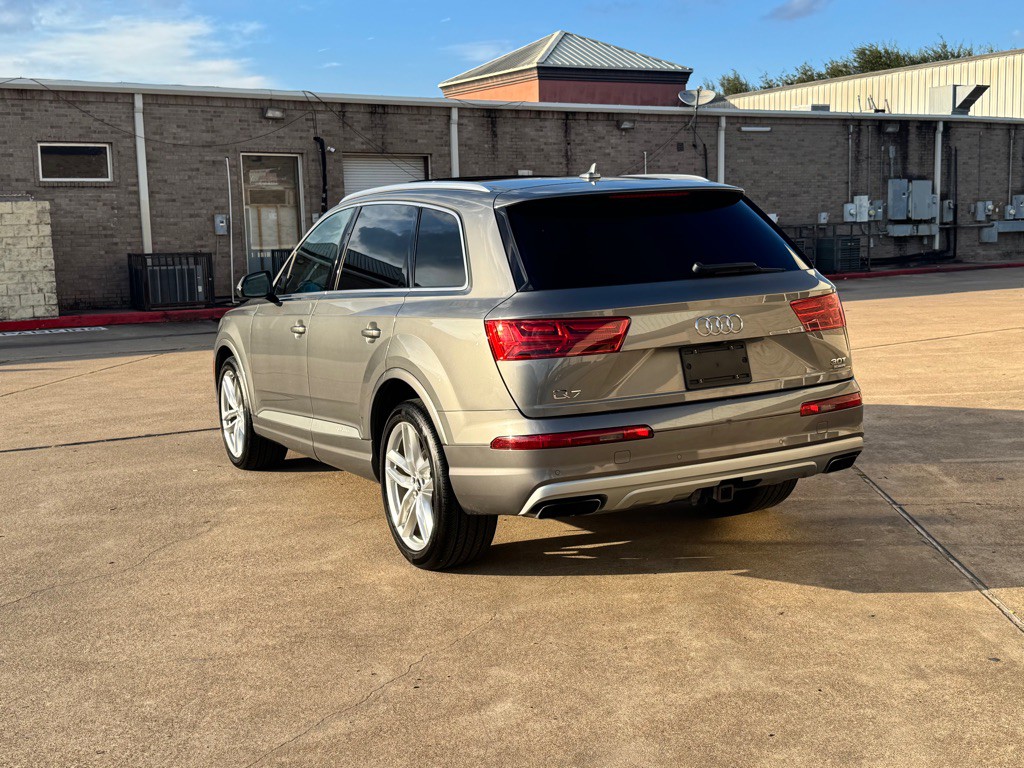 2018 Audi Q7 Image 16
