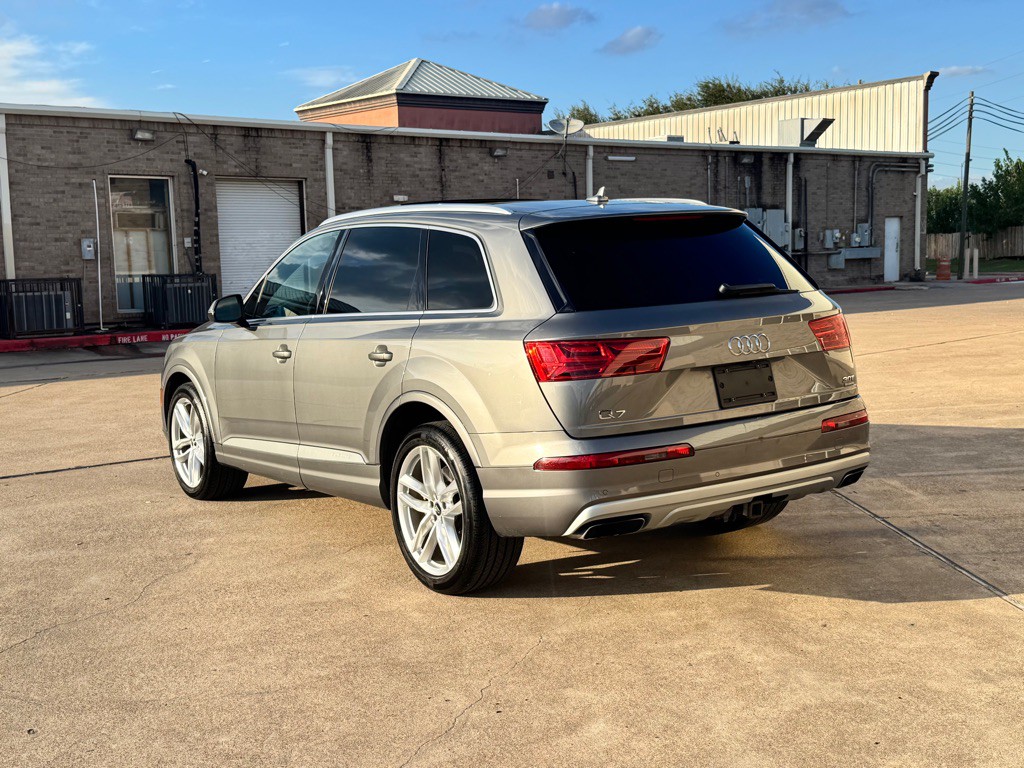 2018 Audi Q7 Image 17