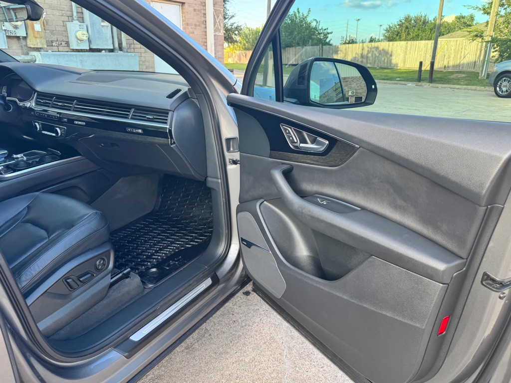 2018 Audi Q7 Image 23