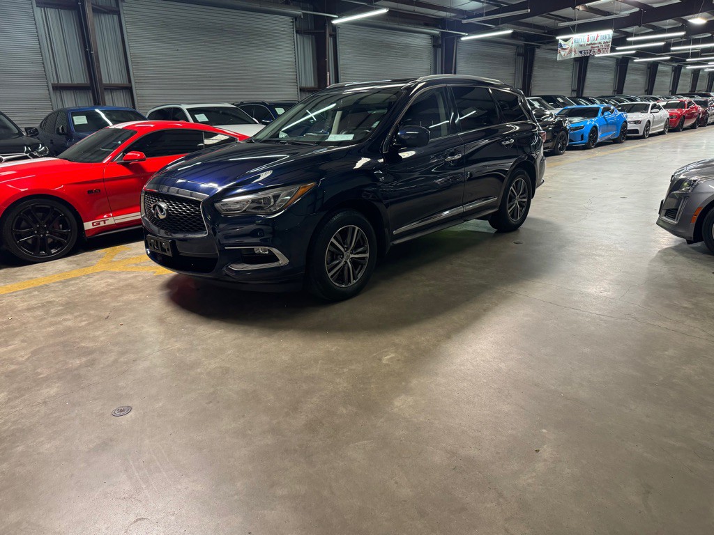 2018 INFINITI QX60 Image 2