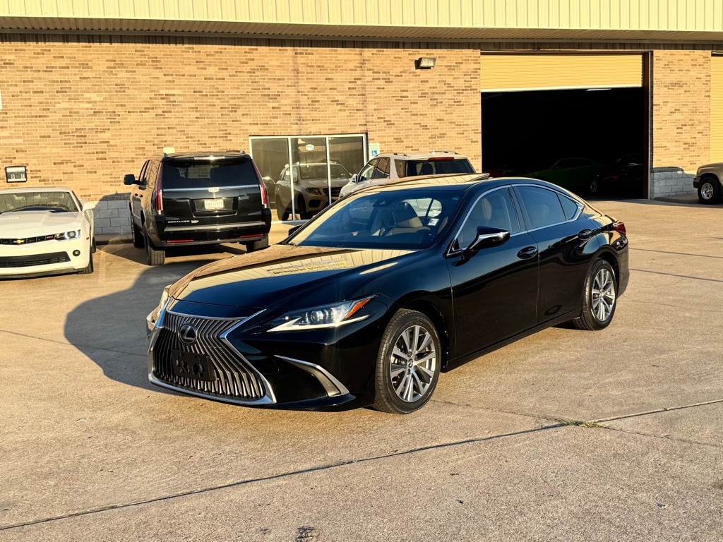 2019 Lexus ES Image 11