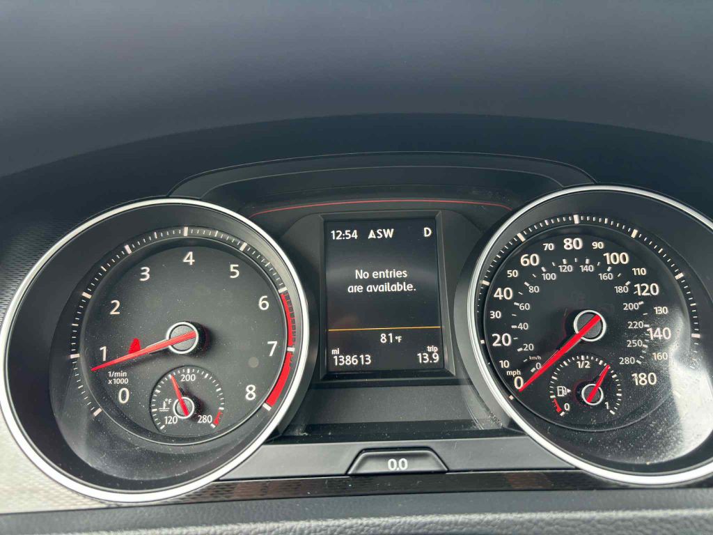 2015 Volkswagen GTI Image 5