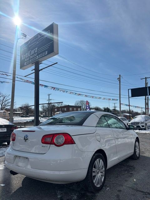 2010 Volkswagen Eos Image 5