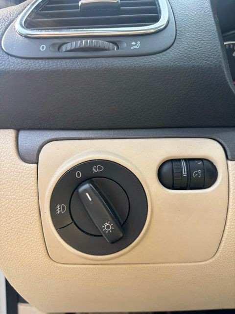 2010 Volkswagen Eos Image 13