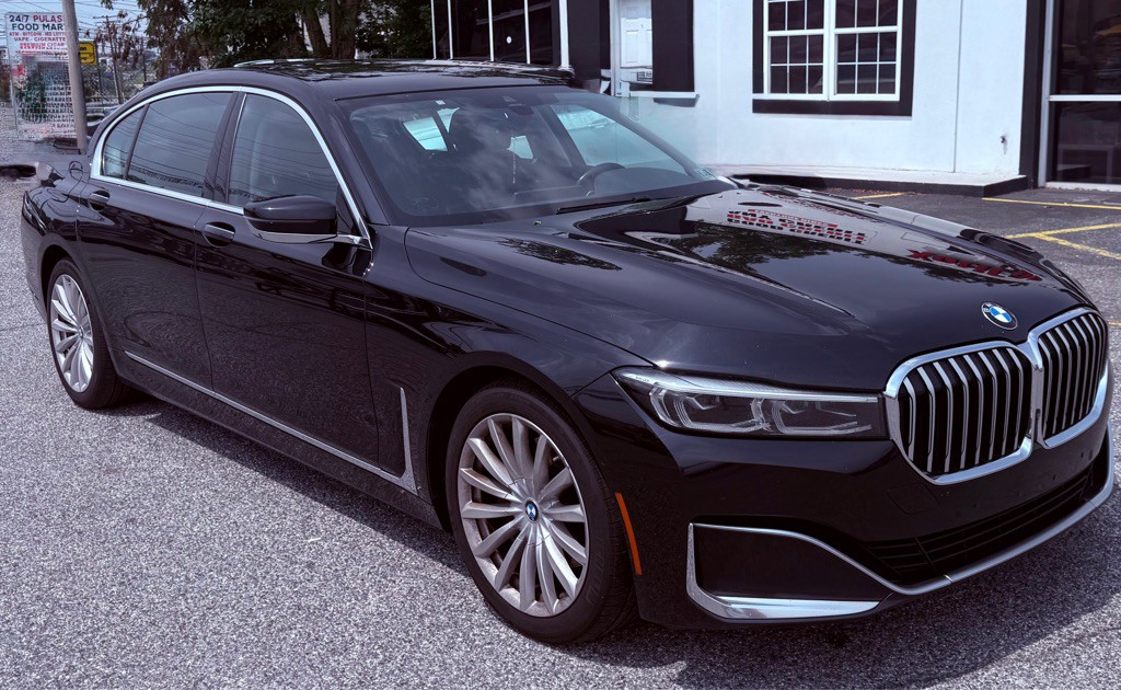 2022 BMW 7 Series Image 2