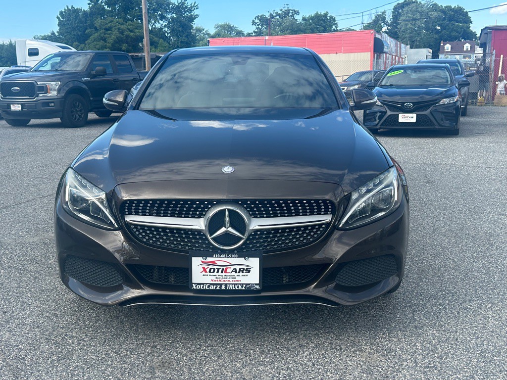 2015 Mercedes-Benz C-Class Image 3