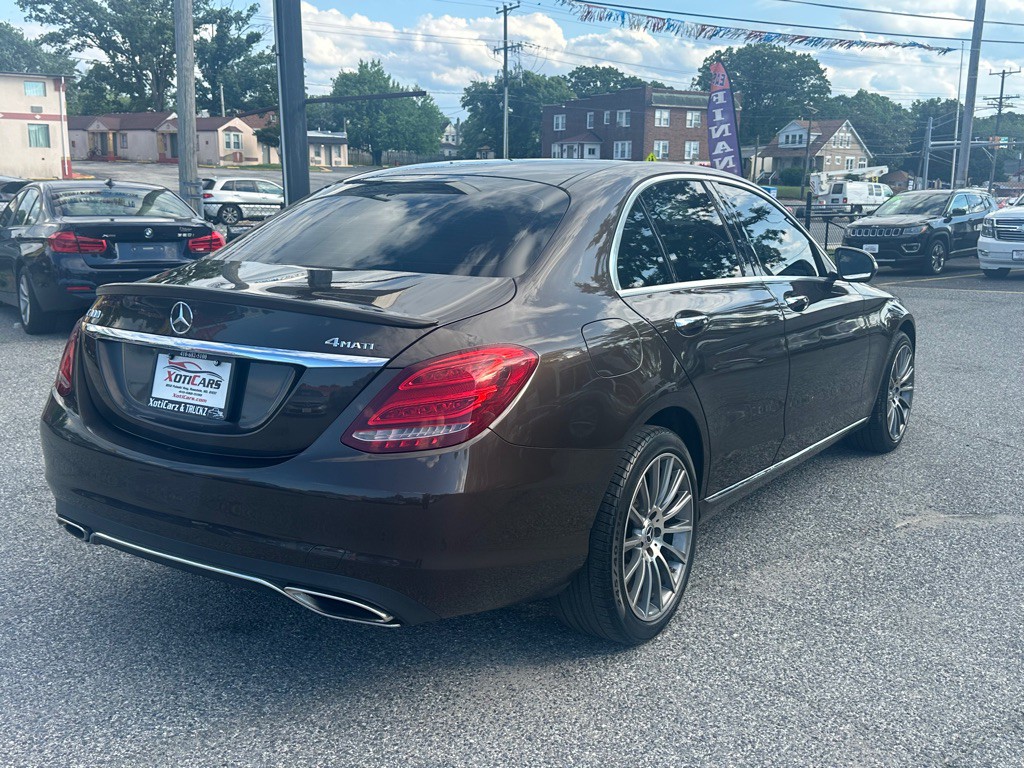 2015 Mercedes-Benz C-Class Image 6