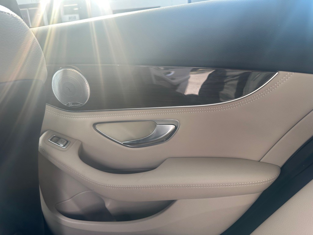 2015 Mercedes-Benz C-Class Image 13