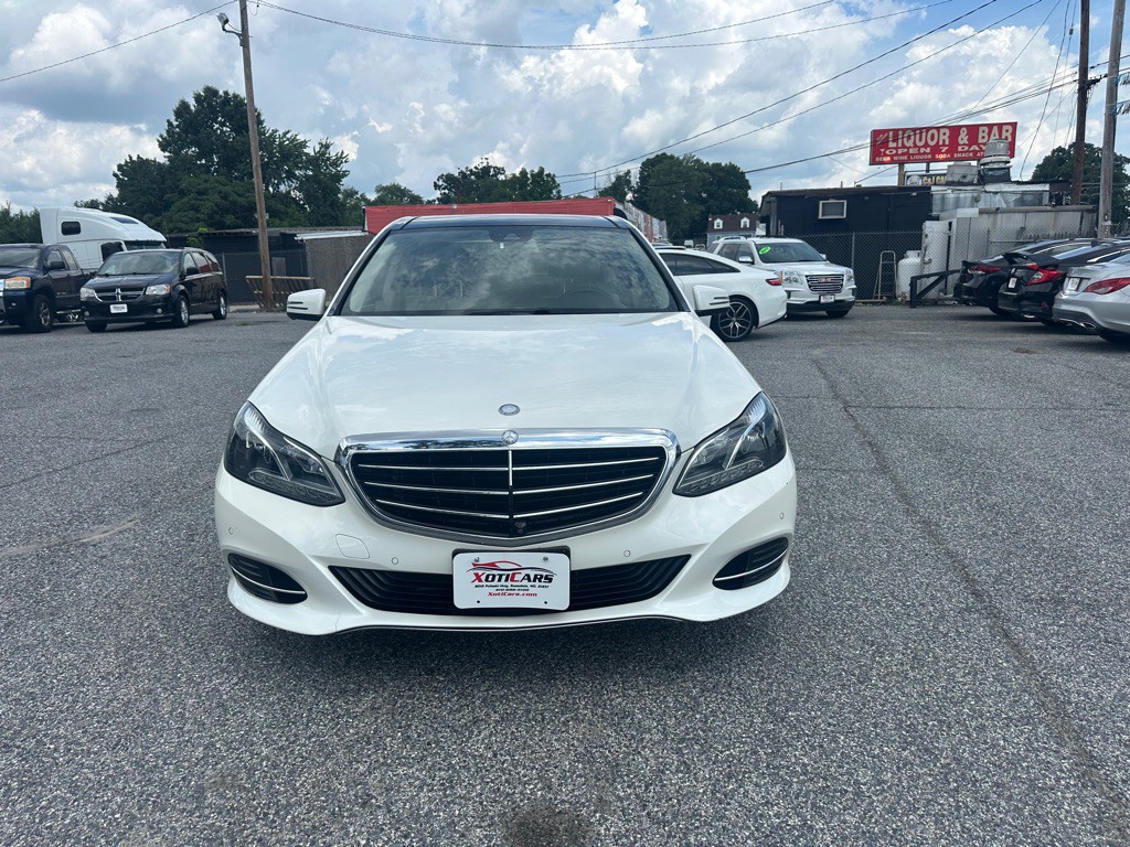 2016 Mercedes-Benz E-Class Image 3