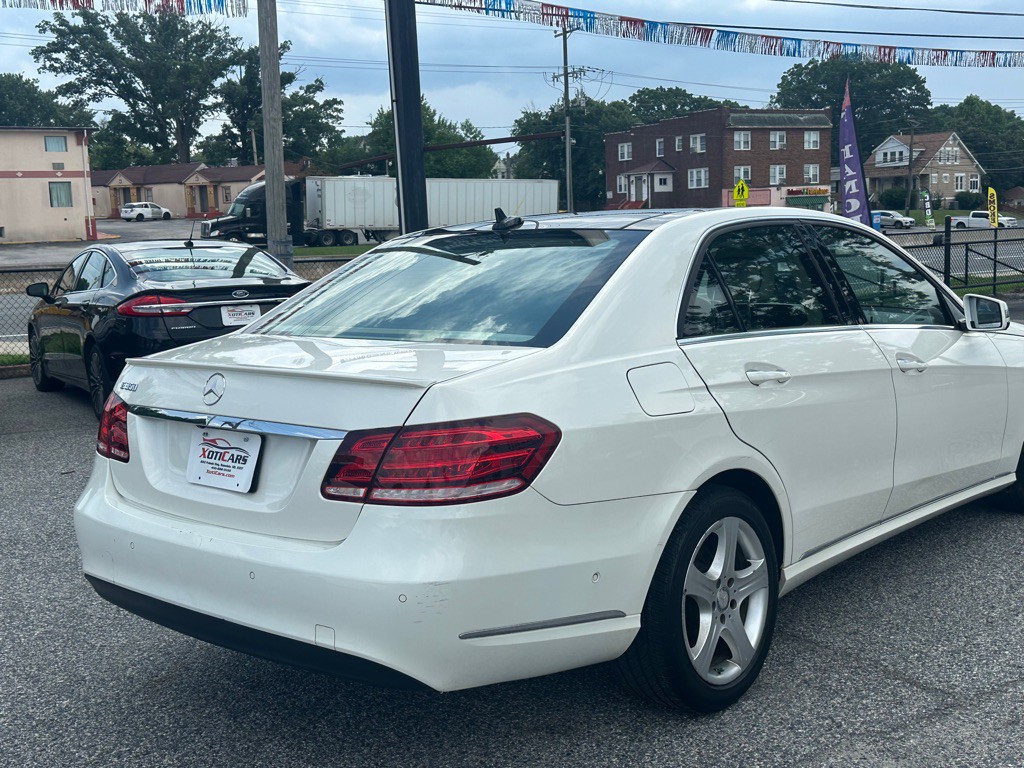 2016 Mercedes-Benz E-Class Image 5