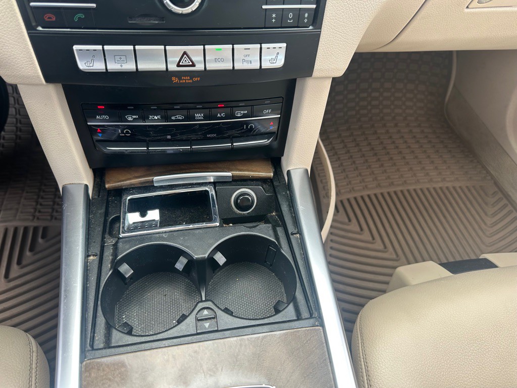 2016 Mercedes-Benz E-Class Image 13