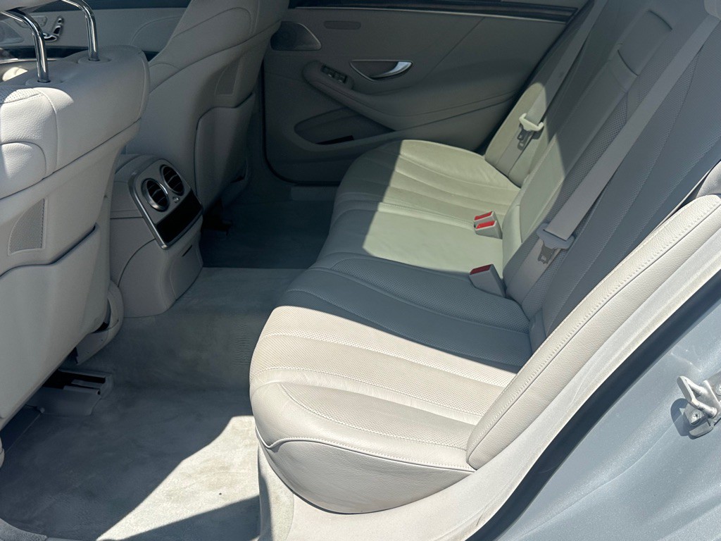 2016 Mercedes-Benz S-Class Image 16