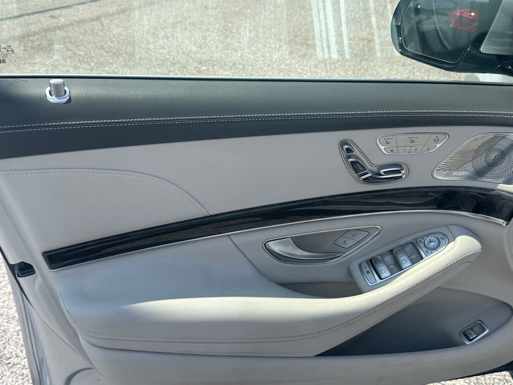 2016 Mercedes-Benz S-Class Image 19