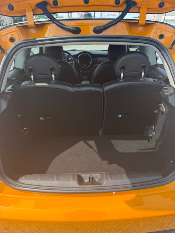 2018 MINI Cooper Image 7