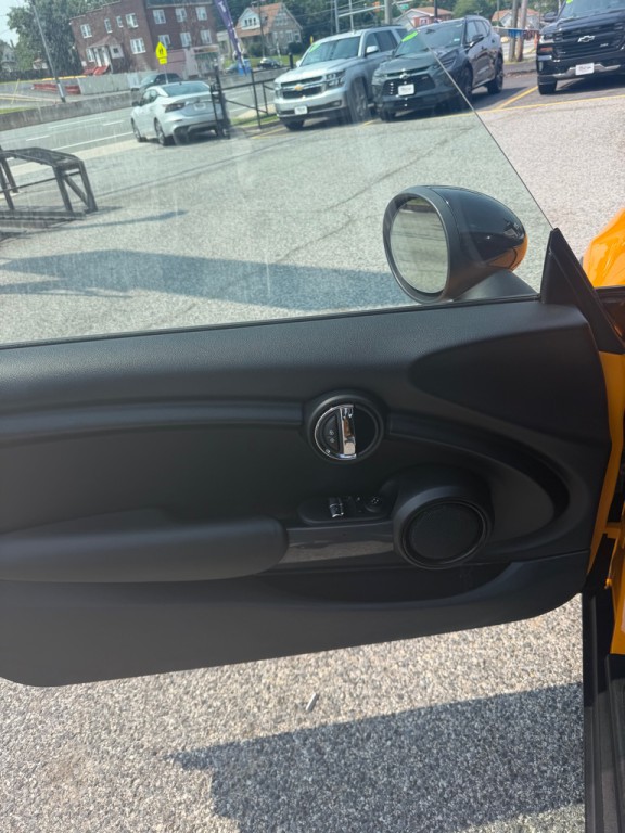 2018 MINI Cooper Image 9