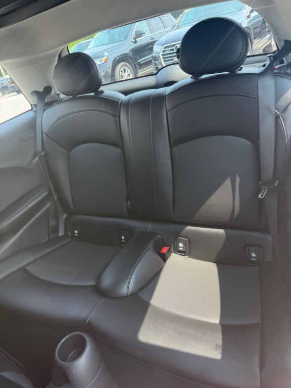 2018 MINI Cooper Image 11
