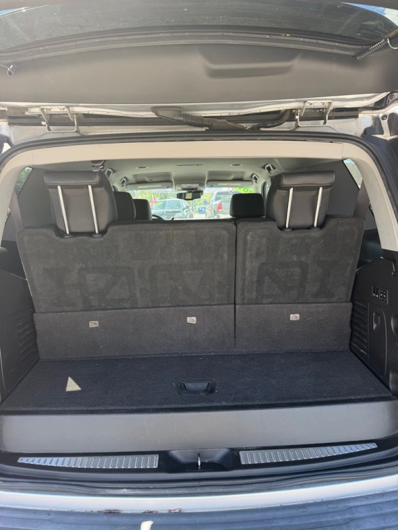 2017 Chevrolet Tahoe Image 8