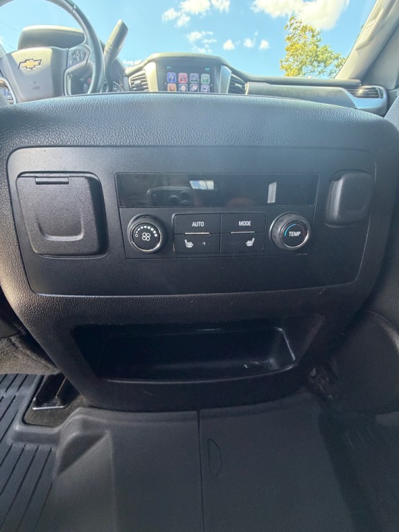 2017 Chevrolet Tahoe Image 12