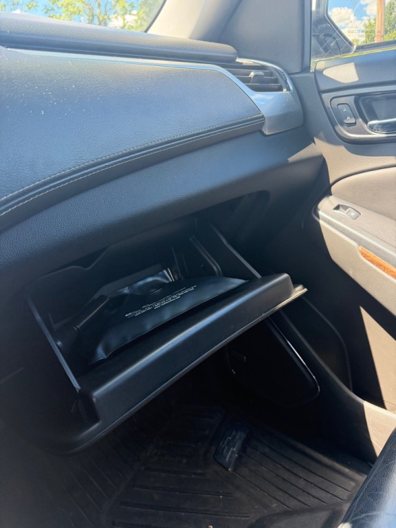 2017 Chevrolet Tahoe Image 18