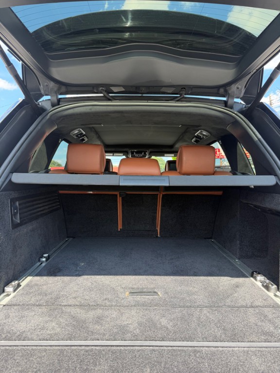 2016 Land Rover Range Rover Image 9