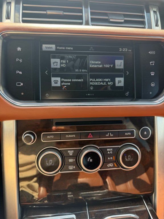 2016 Land Rover Range Rover Image 16