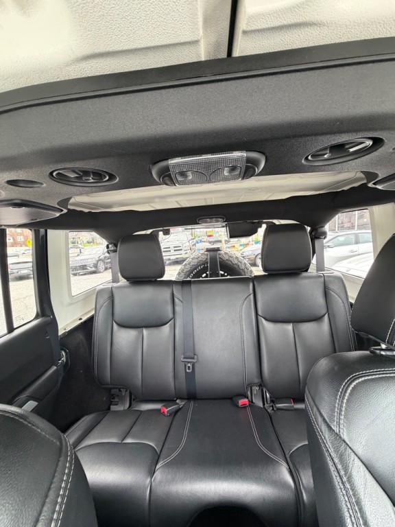 2017 Jeep Wrangler Unlimited Image 20