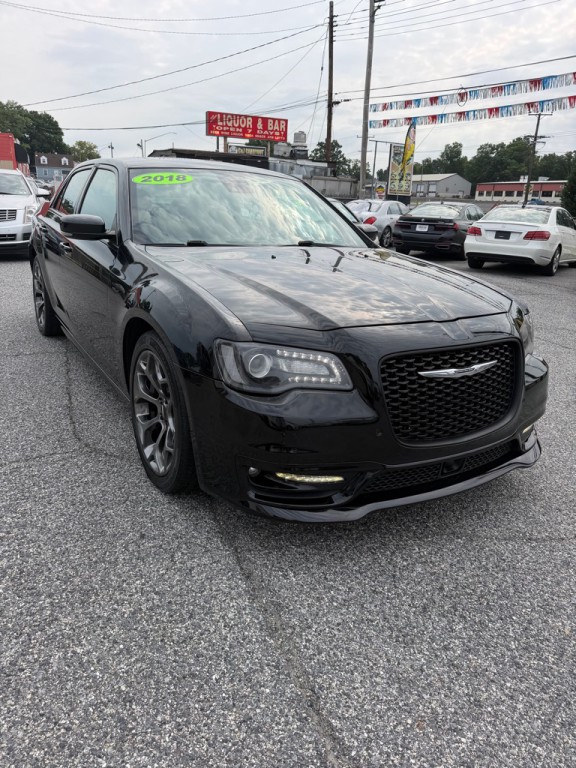 2018 Chrysler 300 Image 4