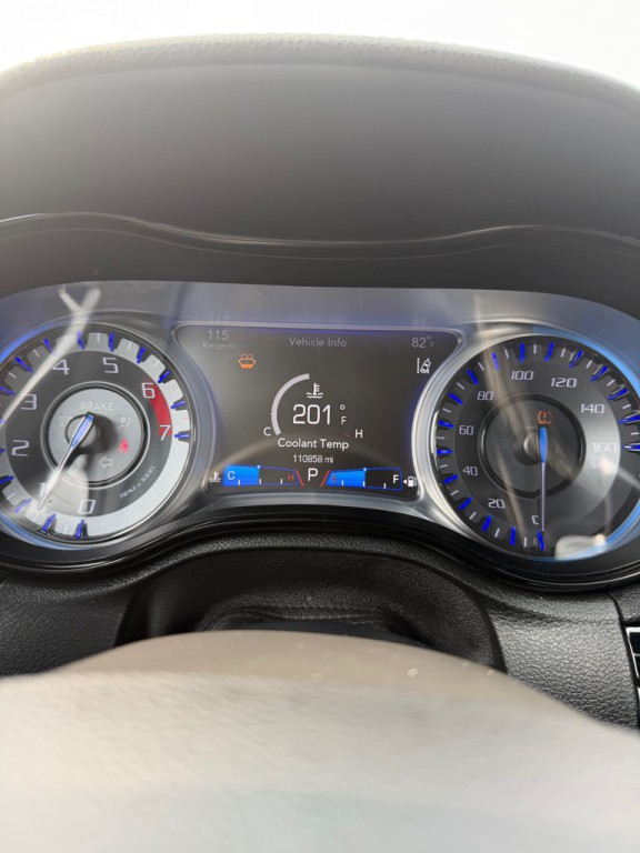 2018 Chrysler 300 Image 12