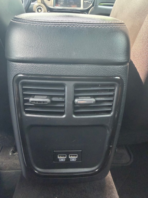 2018 Chrysler 300 Image 20