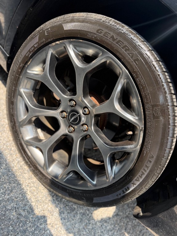 2018 Chrysler 300 Image 22