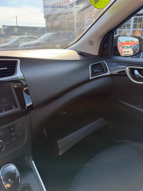 2019 Nissan Sentra Image 16