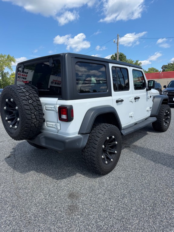 2018 Jeep Wrangler Unlimited Image 2
