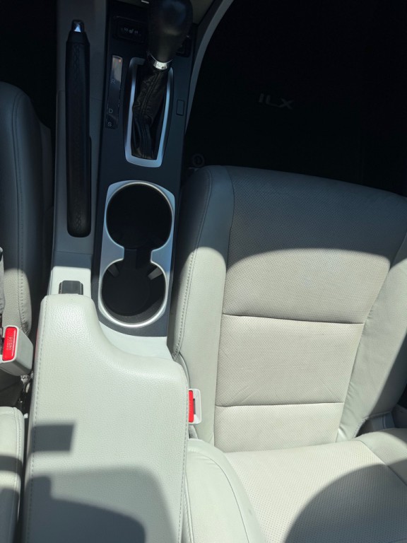 2018 Acura ILX Image 16
