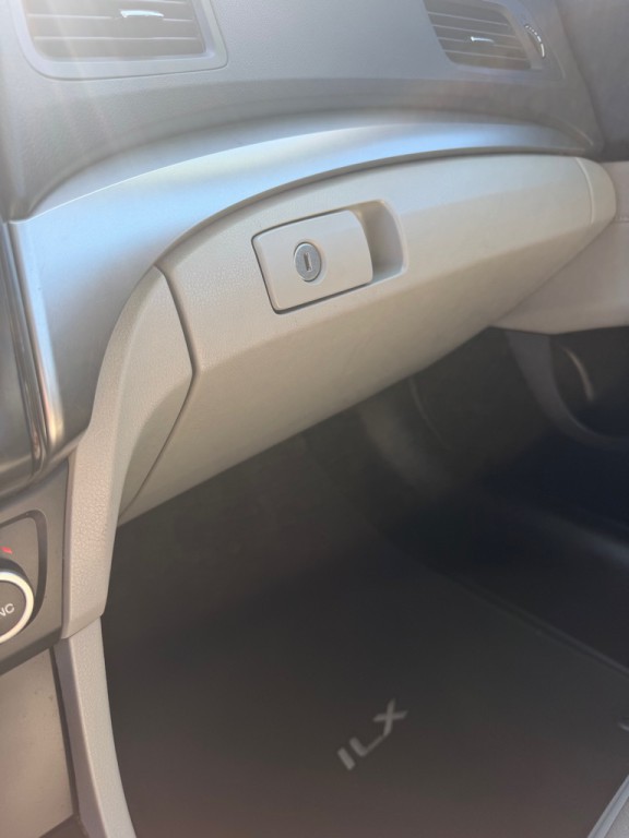 2018 Acura ILX Image 18