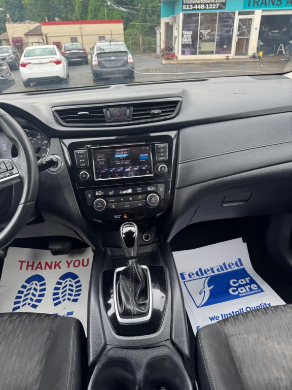 2019 Nissan Rogue Image 11