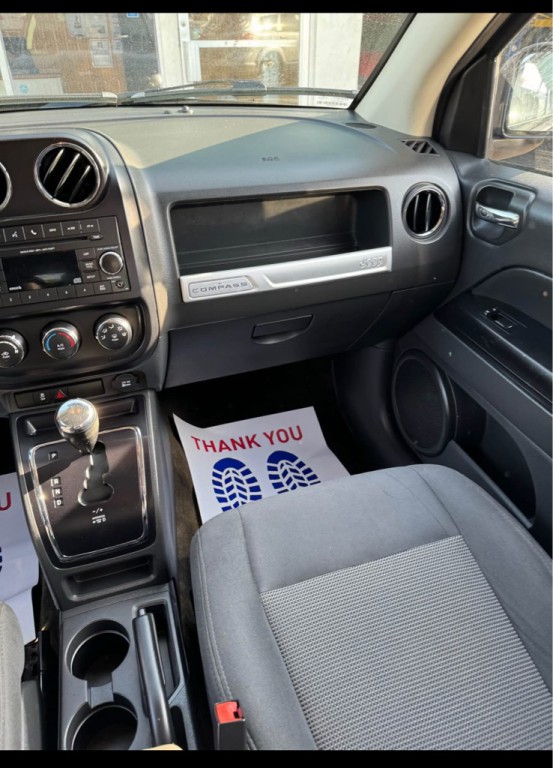 2016 Jeep Compass Image 8
