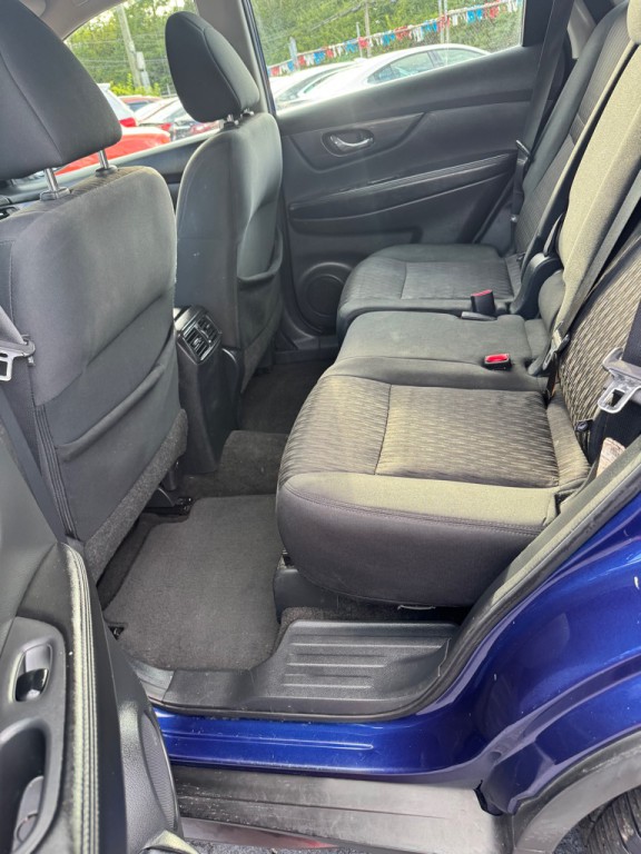 2018 Nissan Rogue Image 9