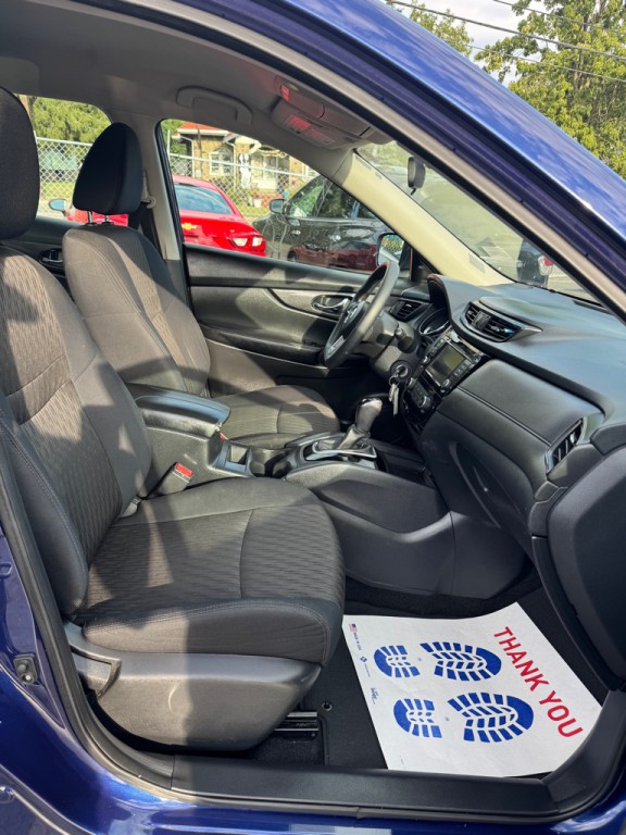 2018 Nissan Rogue Image 11