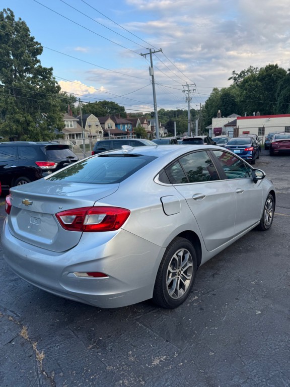 2017 Chevrolet Cruze Image 7