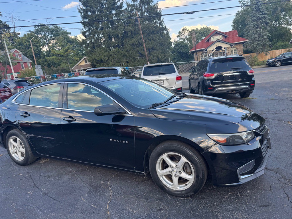 2016 Chevrolet Malibu Image 4