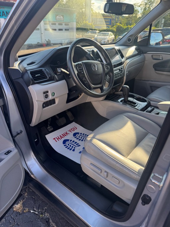 2016 Honda Pilot Image 8