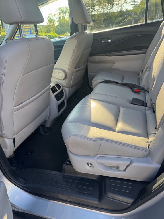 2016 Honda Pilot Image 9