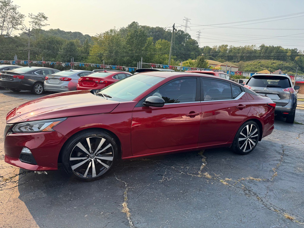 2019 Nissan Altima Image 4