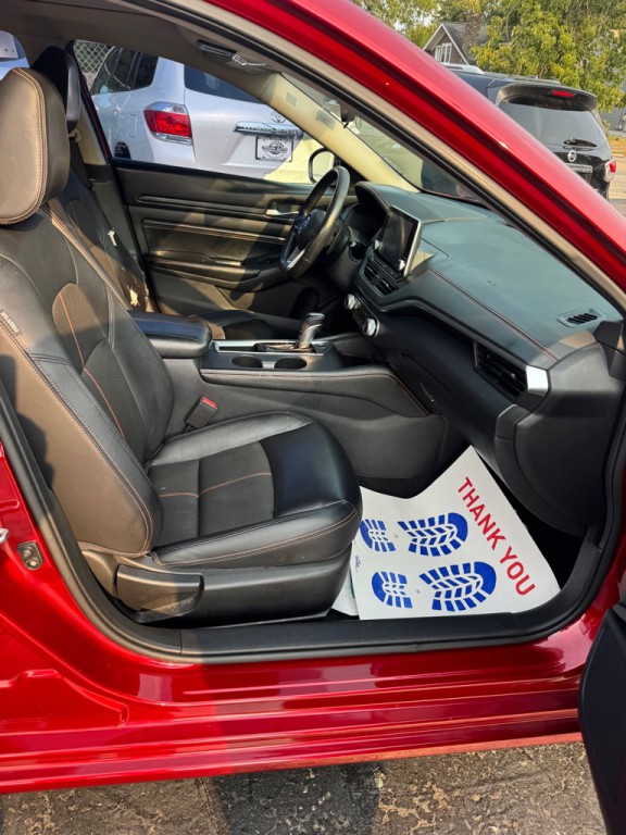2019 Nissan Altima Image 11