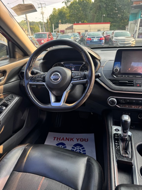 2019 Nissan Altima Image 12