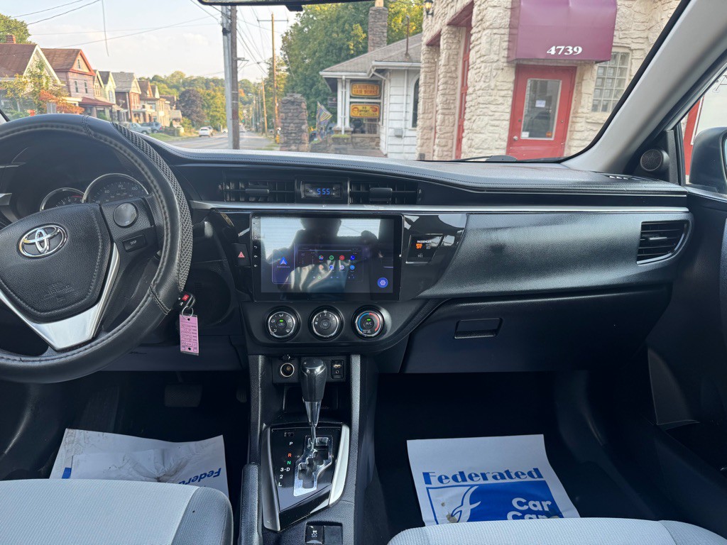 2016 Toyota Corolla Image 11