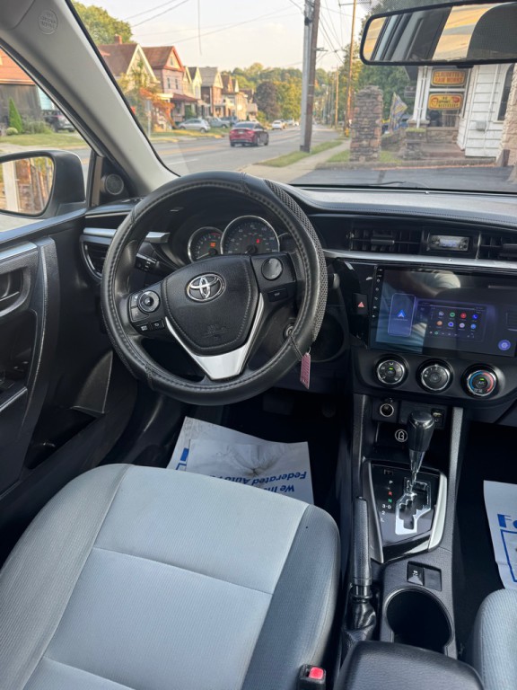 2016 Toyota Corolla Image 12