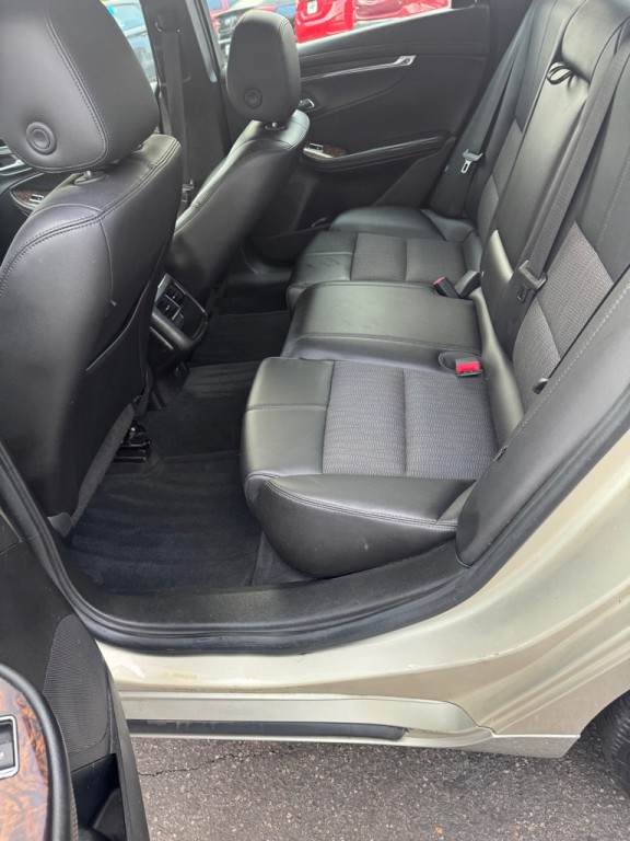 2015 Chevrolet Impala Image 9