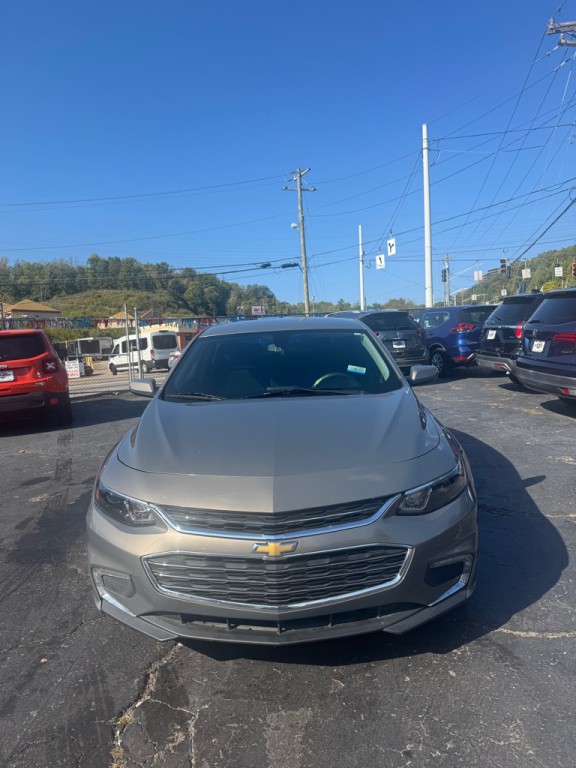 2018 Chevrolet Malibu Image 3